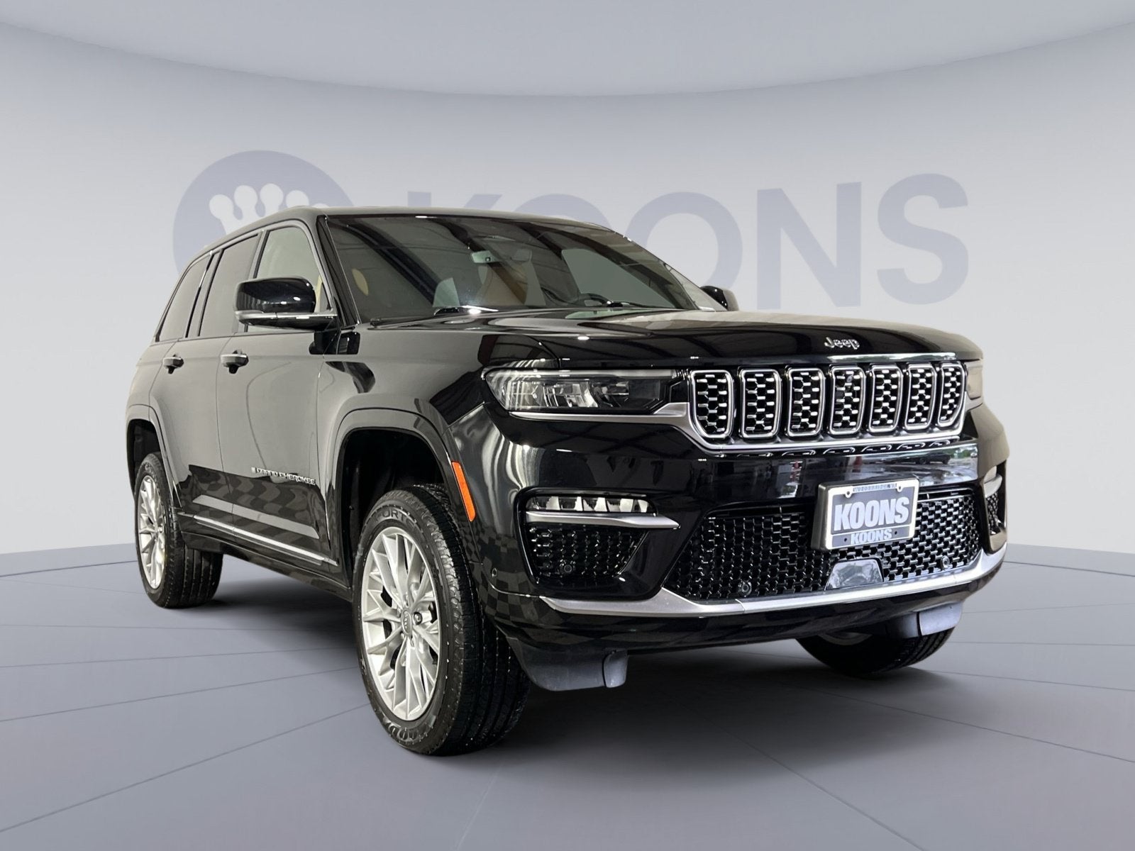 2022 Jeep Grand Cherokee Summit