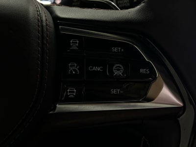 2022 Jeep Grand Cherokee Summit