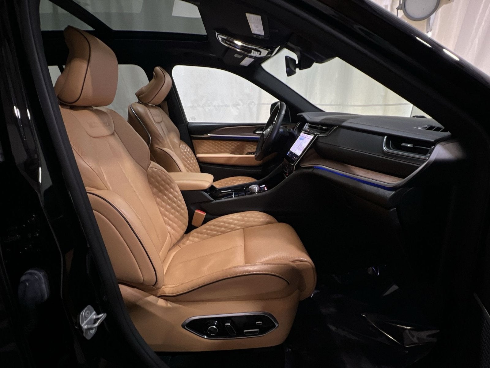 2022 Jeep Grand Cherokee Summit