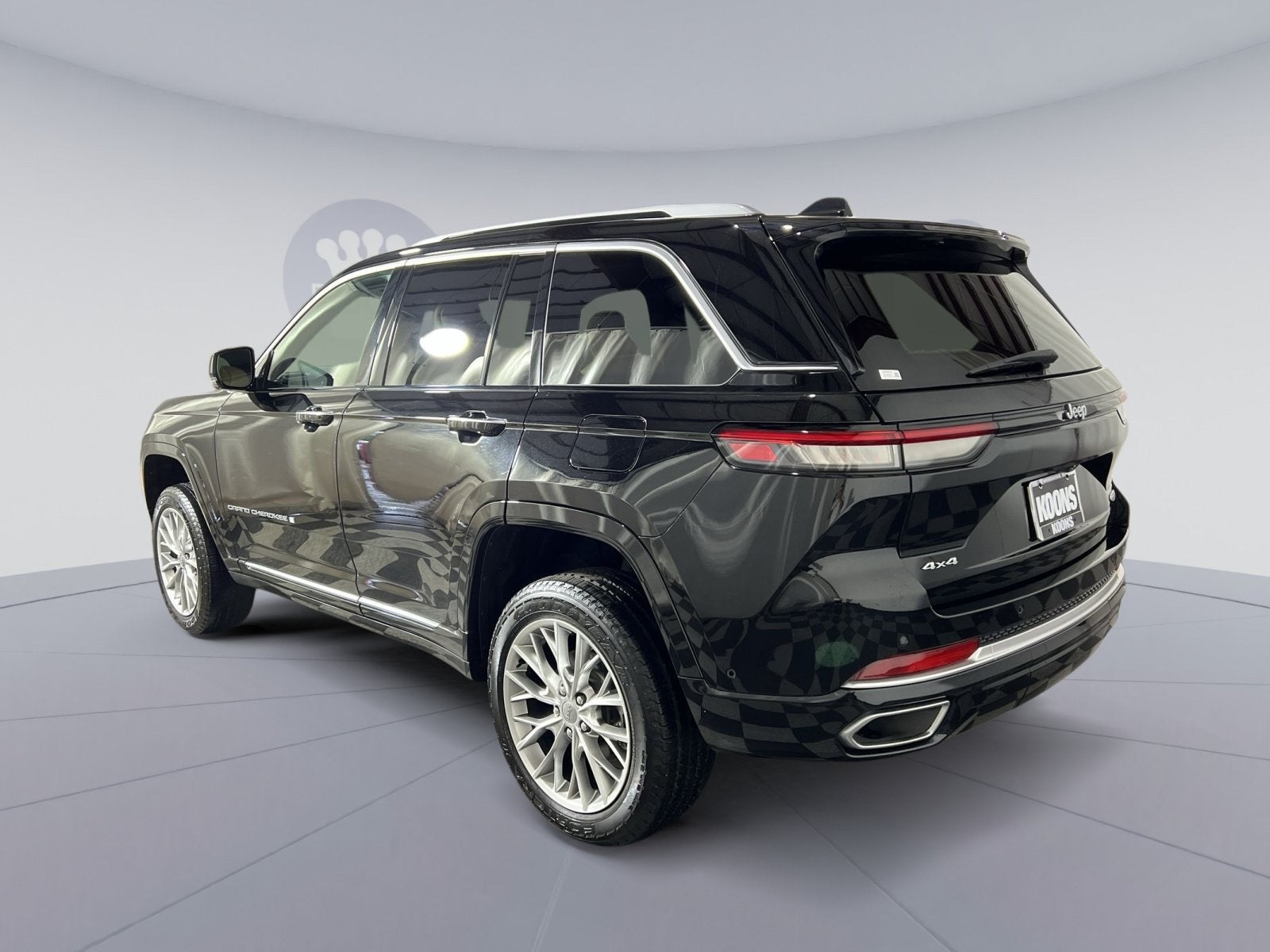 2022 Jeep Grand Cherokee Summit