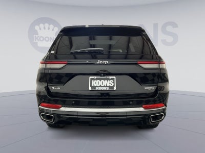 2022 Jeep Grand Cherokee Summit