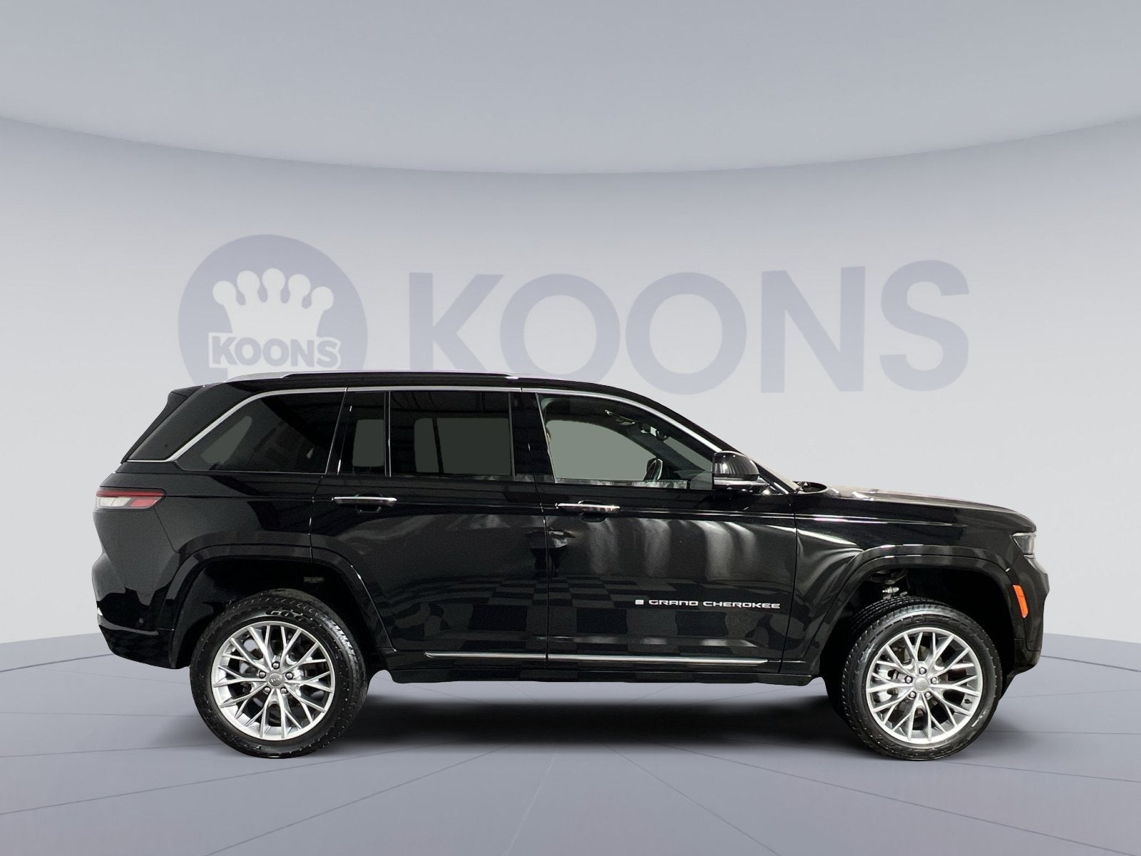 2022 Jeep Grand Cherokee Summit