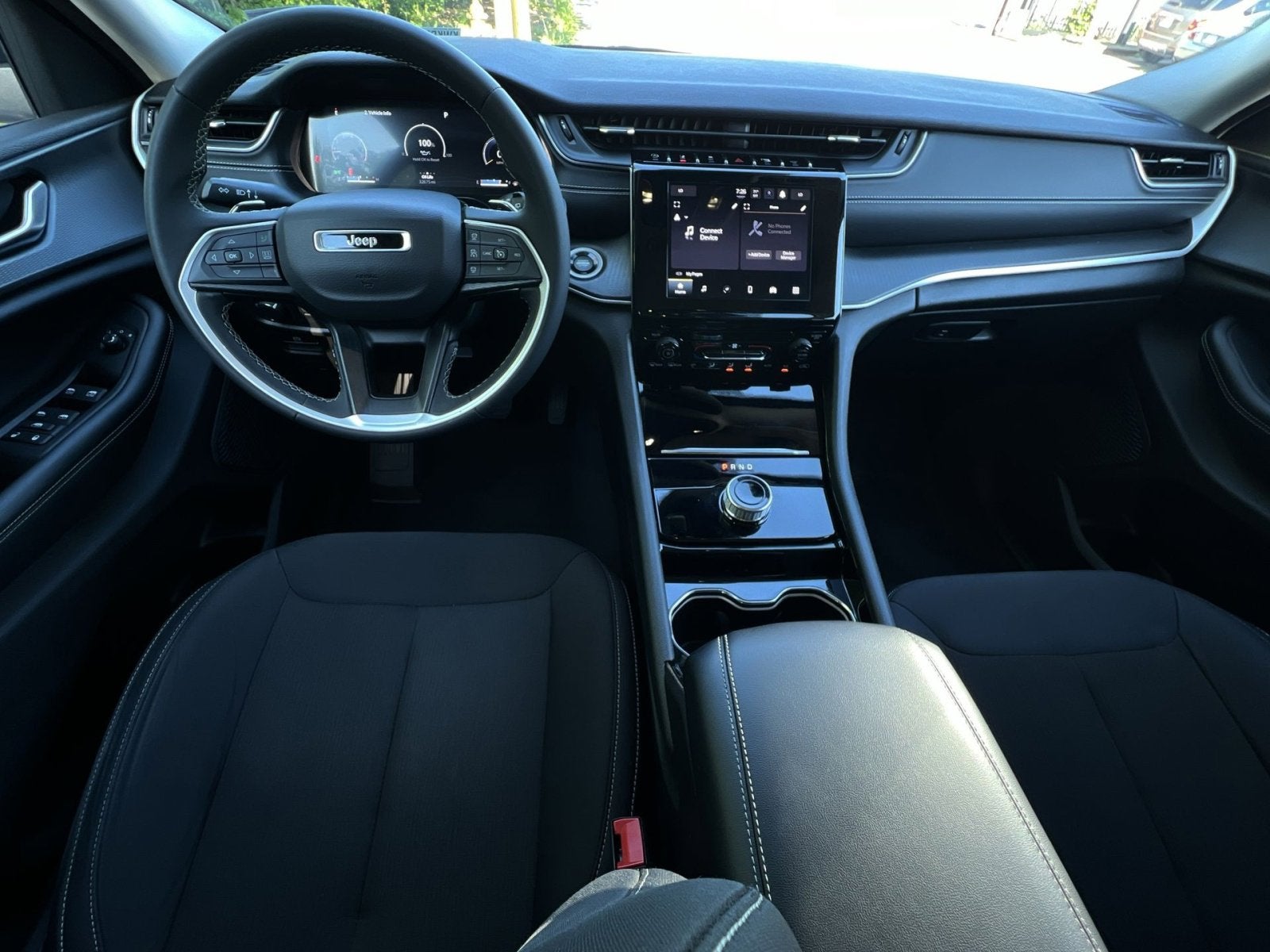 2023 Jeep Grand Cherokee L Laredo