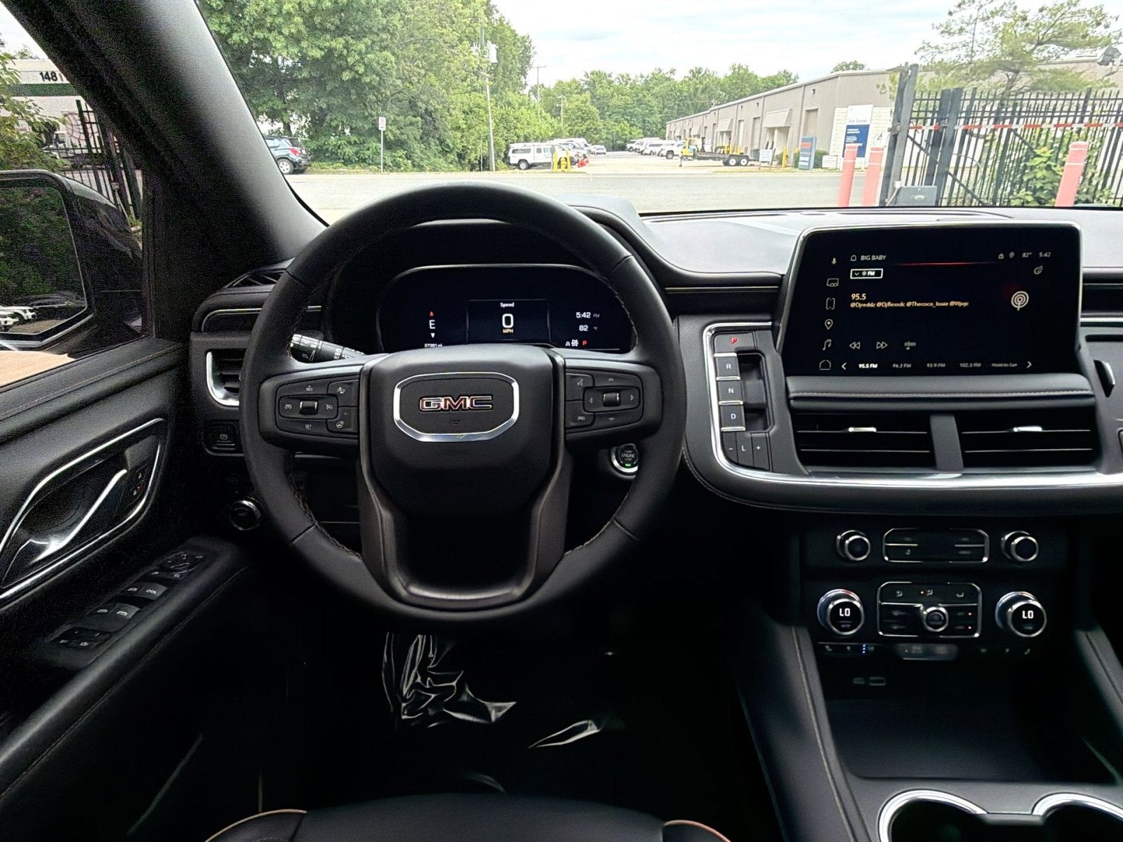 2024 GMC Yukon AT4