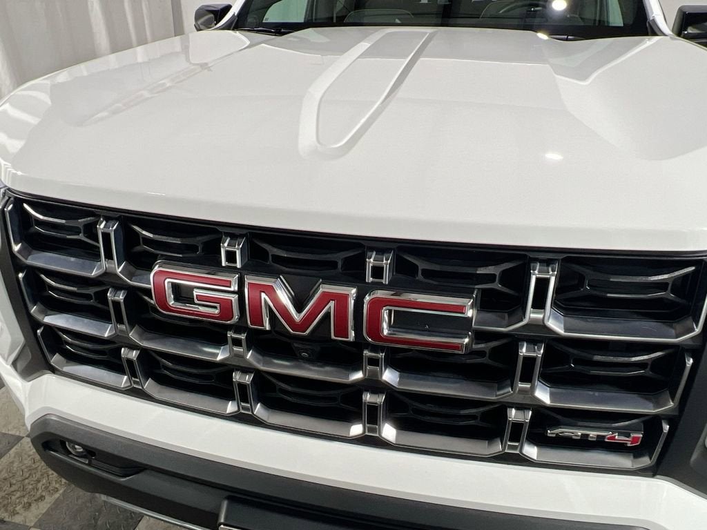 2024 GMC Canyon AT4