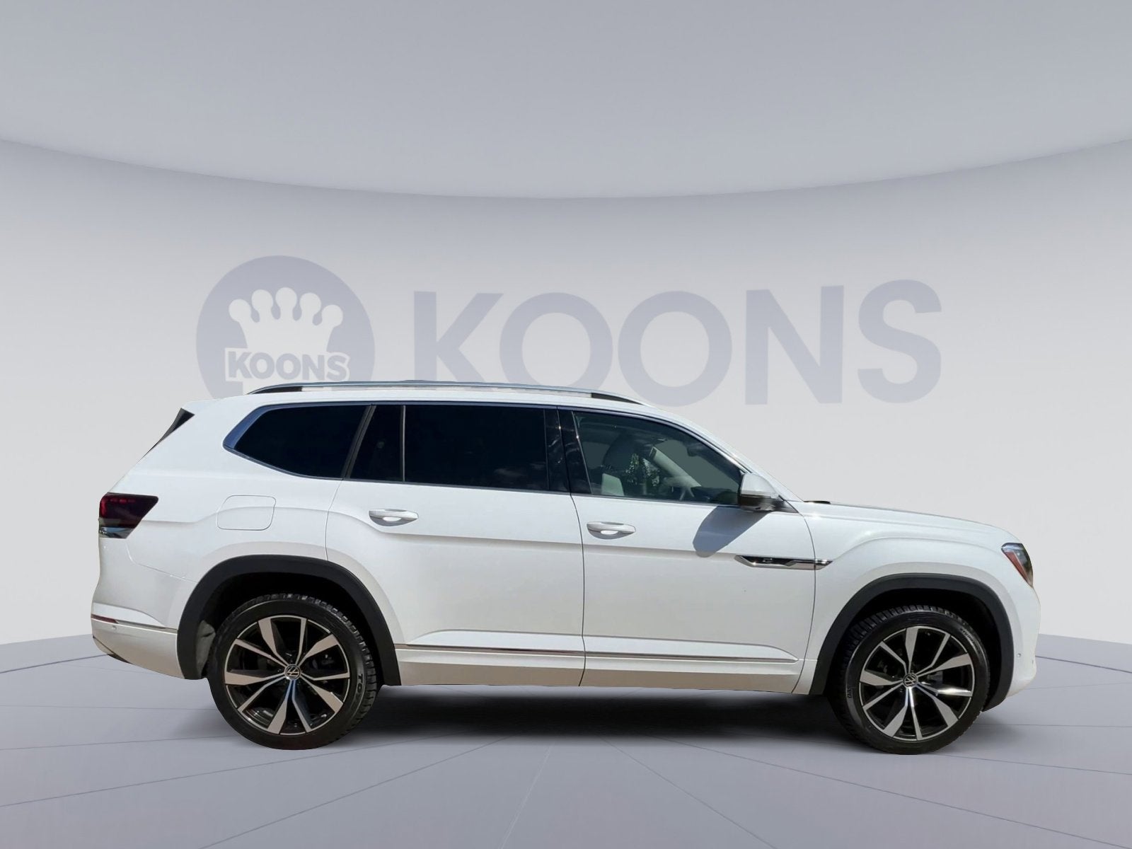 2025 Volkswagen Atlas 2.0T SEL Premium R-Line