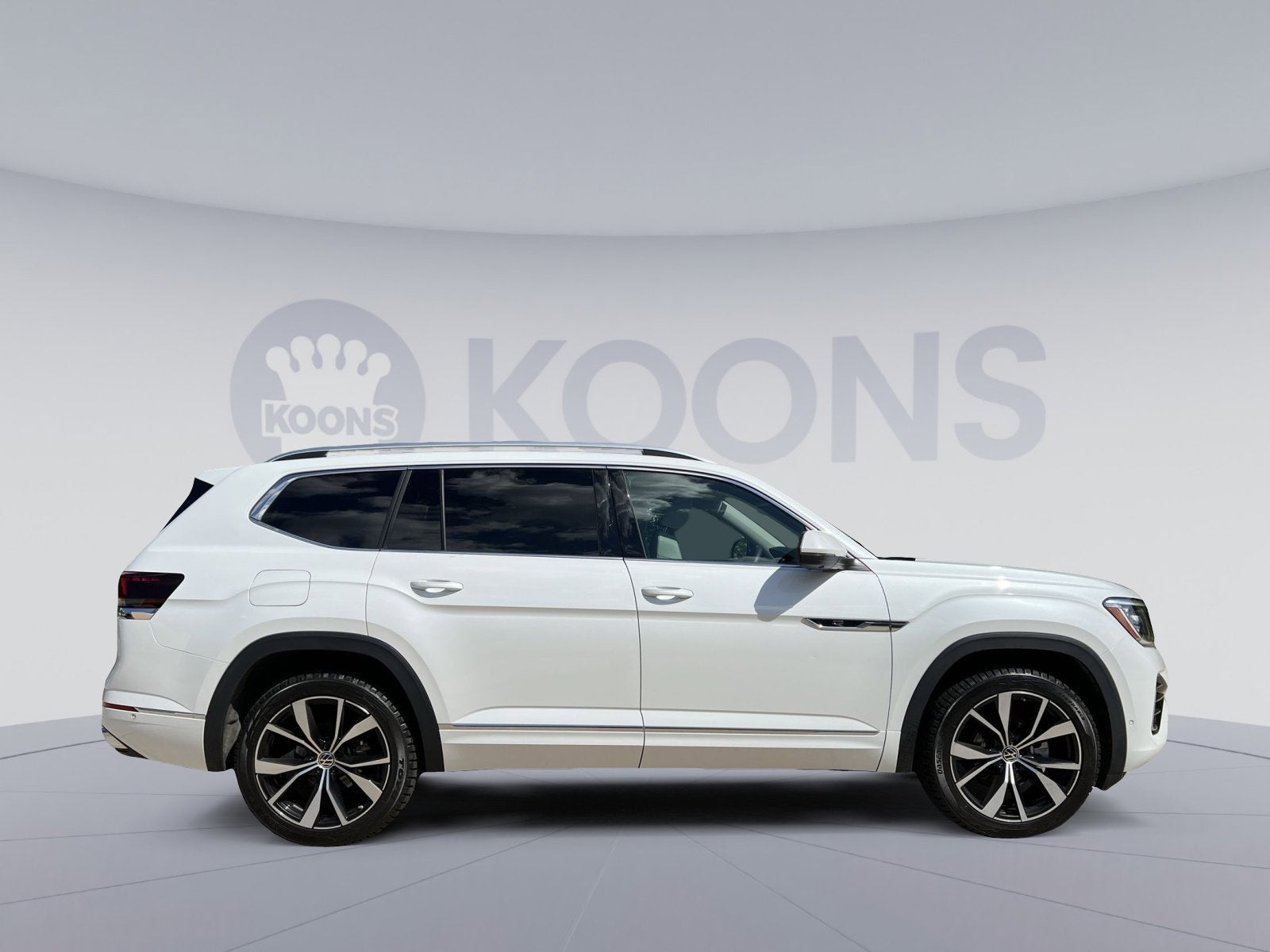 2025 Volkswagen Atlas 2.0T SEL Premium R-Line