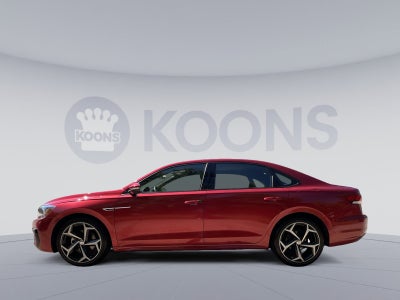 2022 Volkswagen Passat 2.0T R-Line