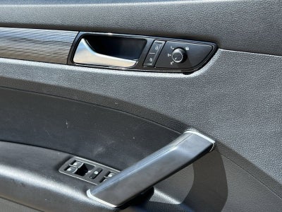 2022 Volkswagen Passat 2.0T R-Line