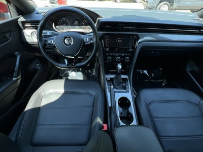 2022 Volkswagen Passat 2.0T R-Line