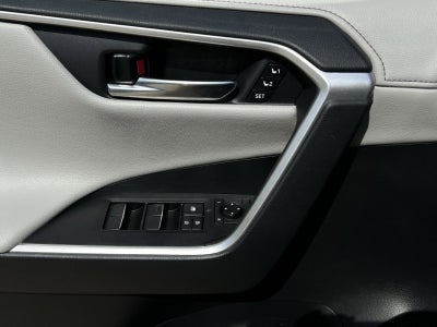2020 Toyota RAV4 Limited