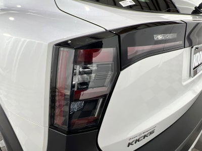 2025 Nissan Kicks SV