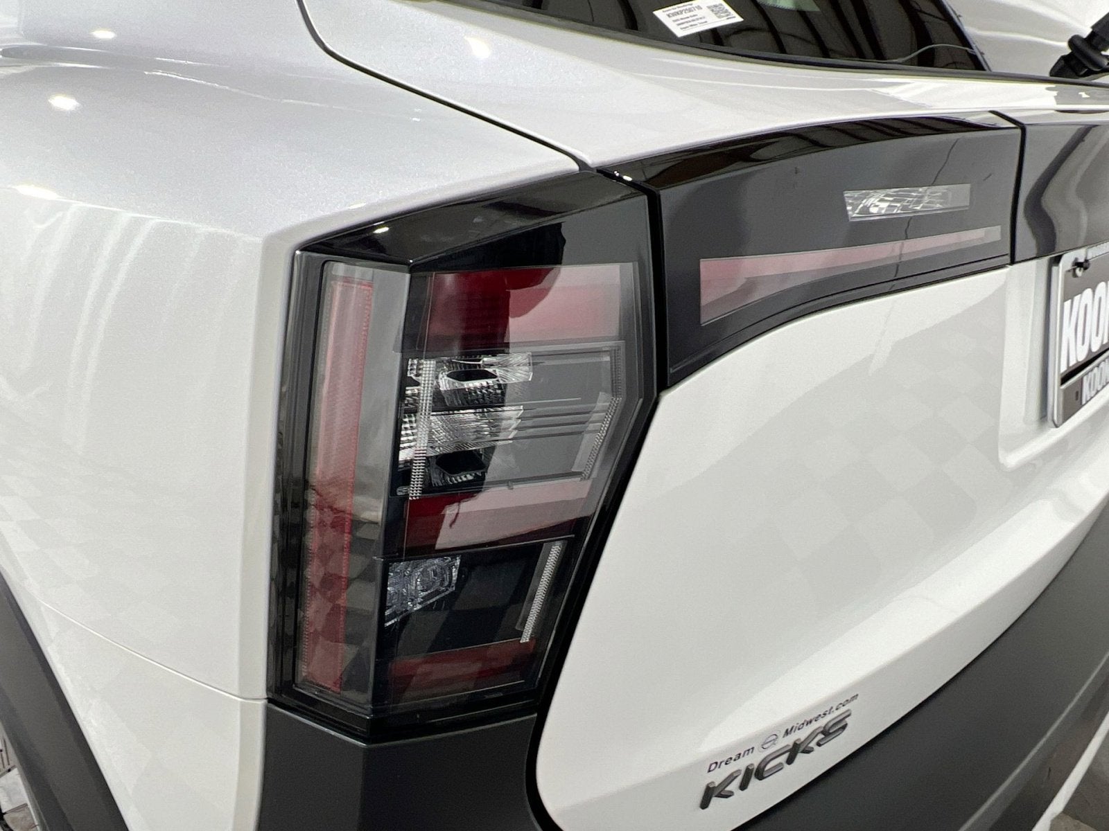 2025 Nissan Kicks SV