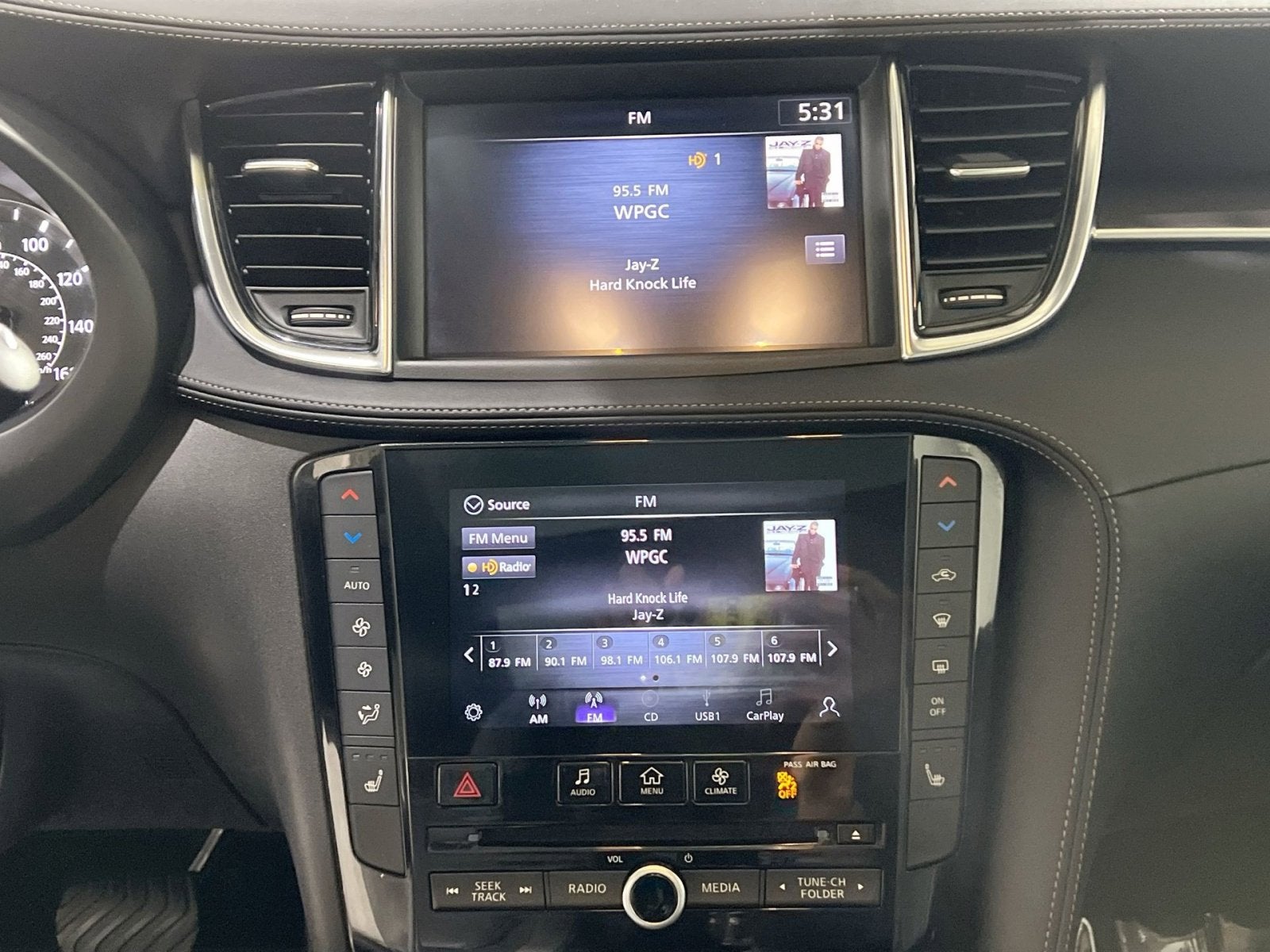 2023 INFINITI QX50 LUXE