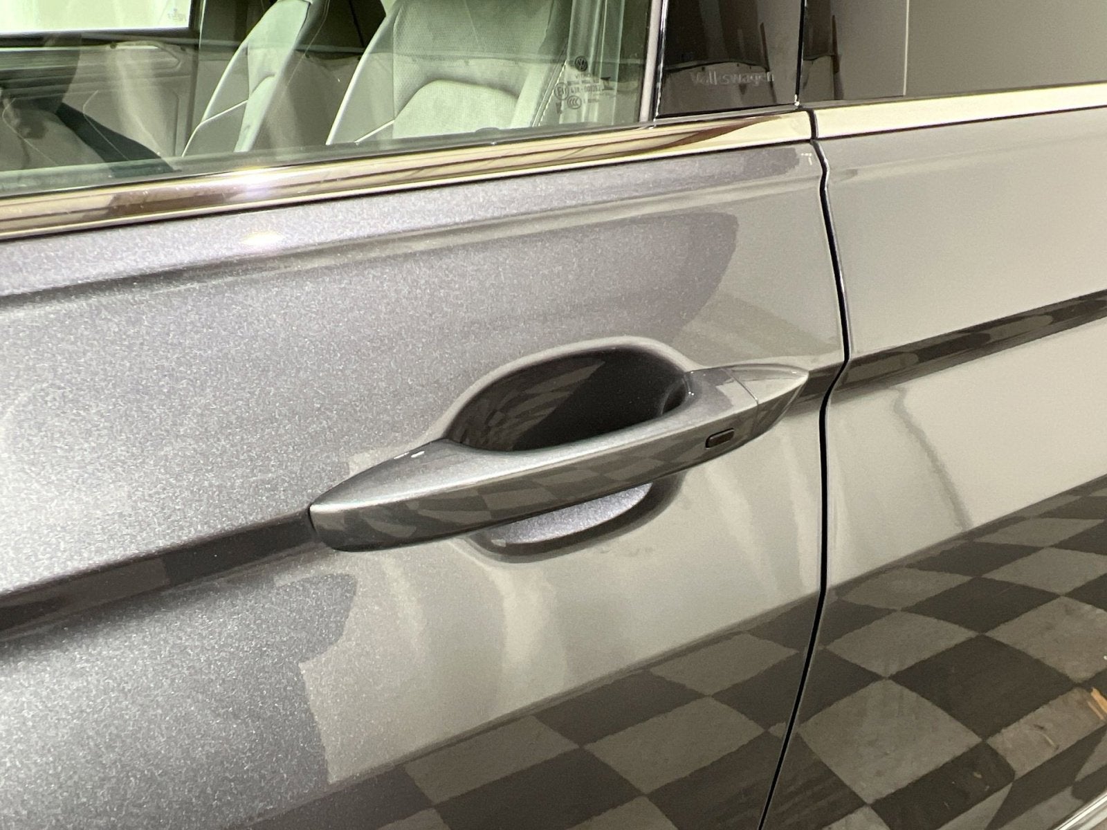 2024 Volkswagen Tiguan 2.0T SEL R-Line