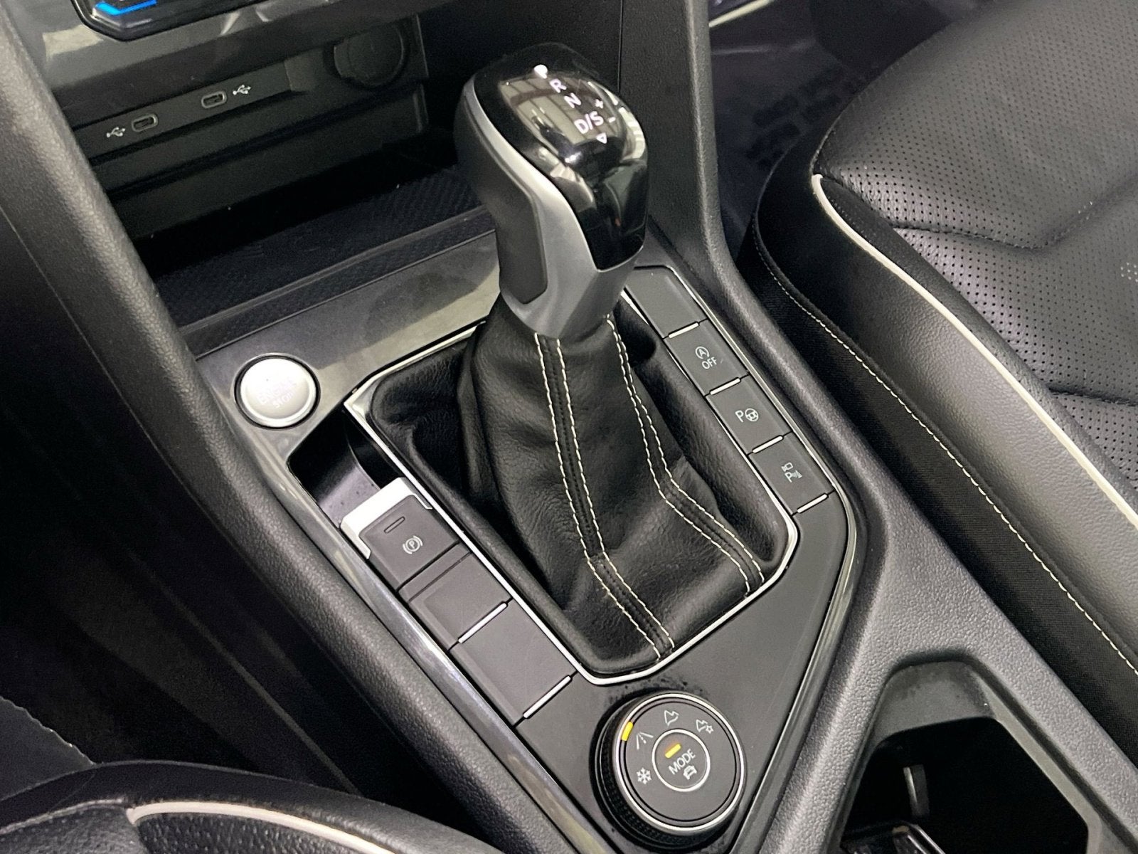 2024 Volkswagen Tiguan 2.0T SEL R-Line