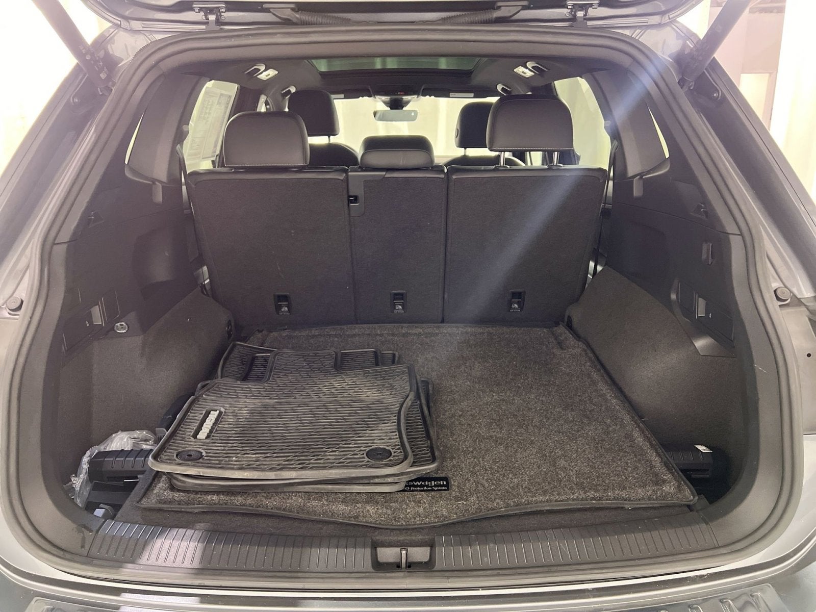 2024 Volkswagen Tiguan 2.0T SEL R-Line