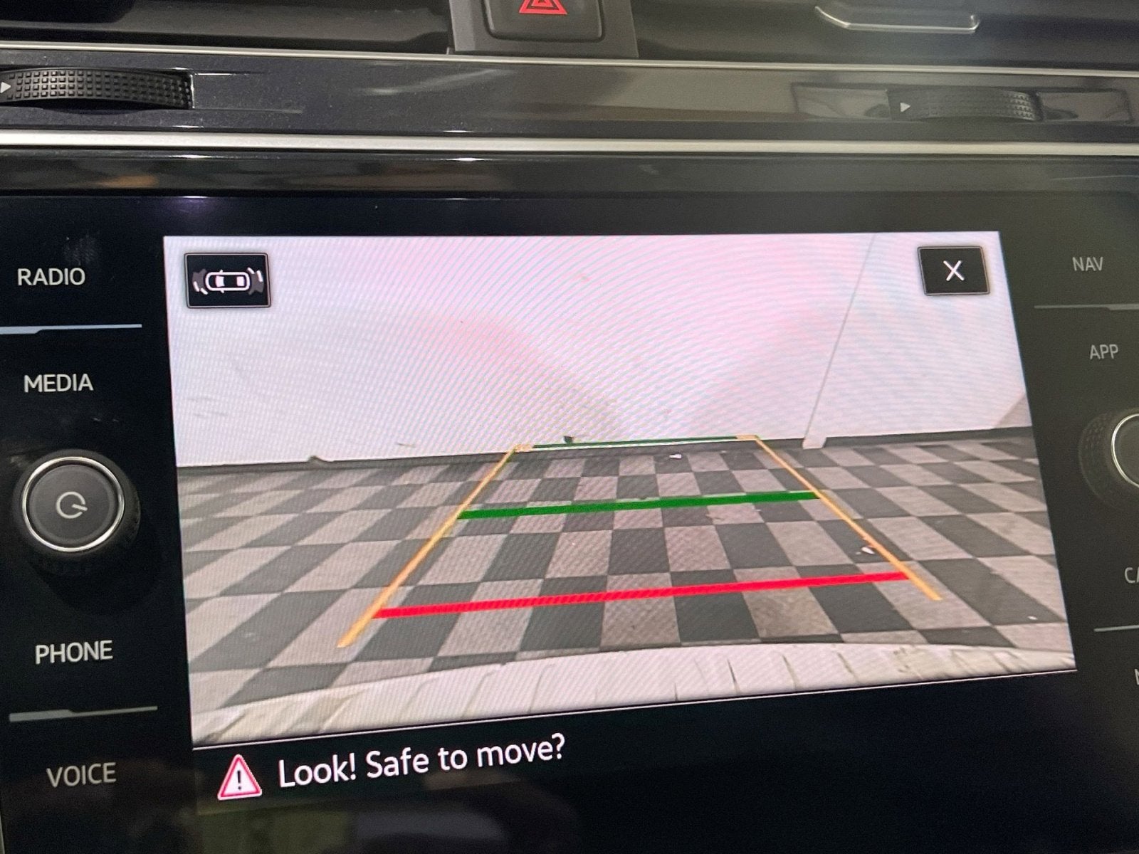 2024 Volkswagen Tiguan 2.0T SEL R-Line