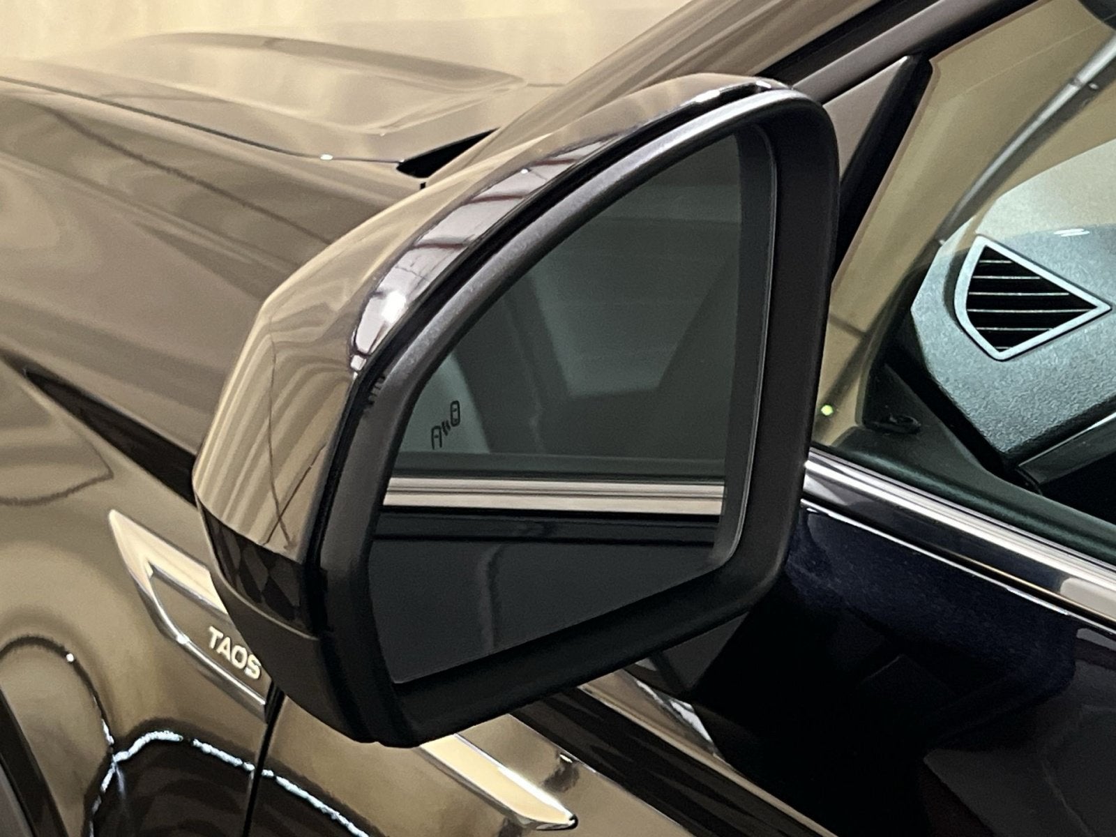 2024 Volkswagen Taos 1.5T SEL