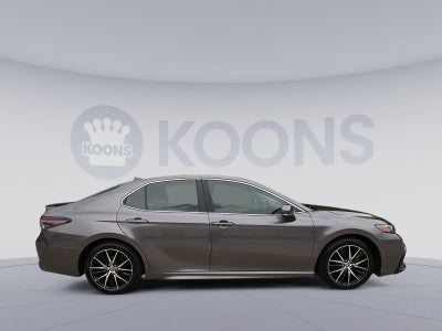 2024 Toyota Camry Hybrid SE