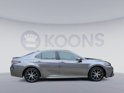 2024 Toyota Camry Hybrid SE