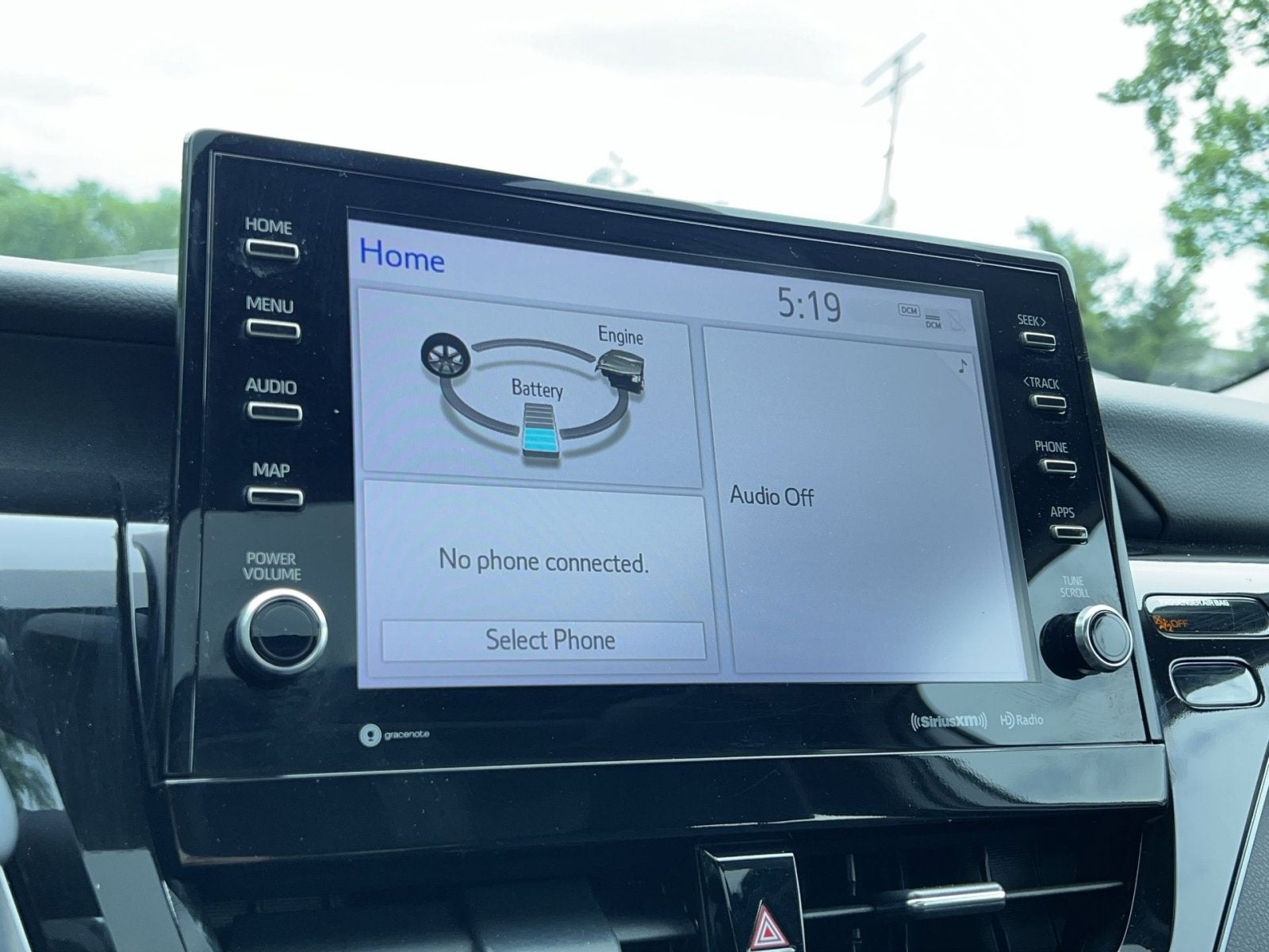 2024 Toyota Camry Hybrid SE