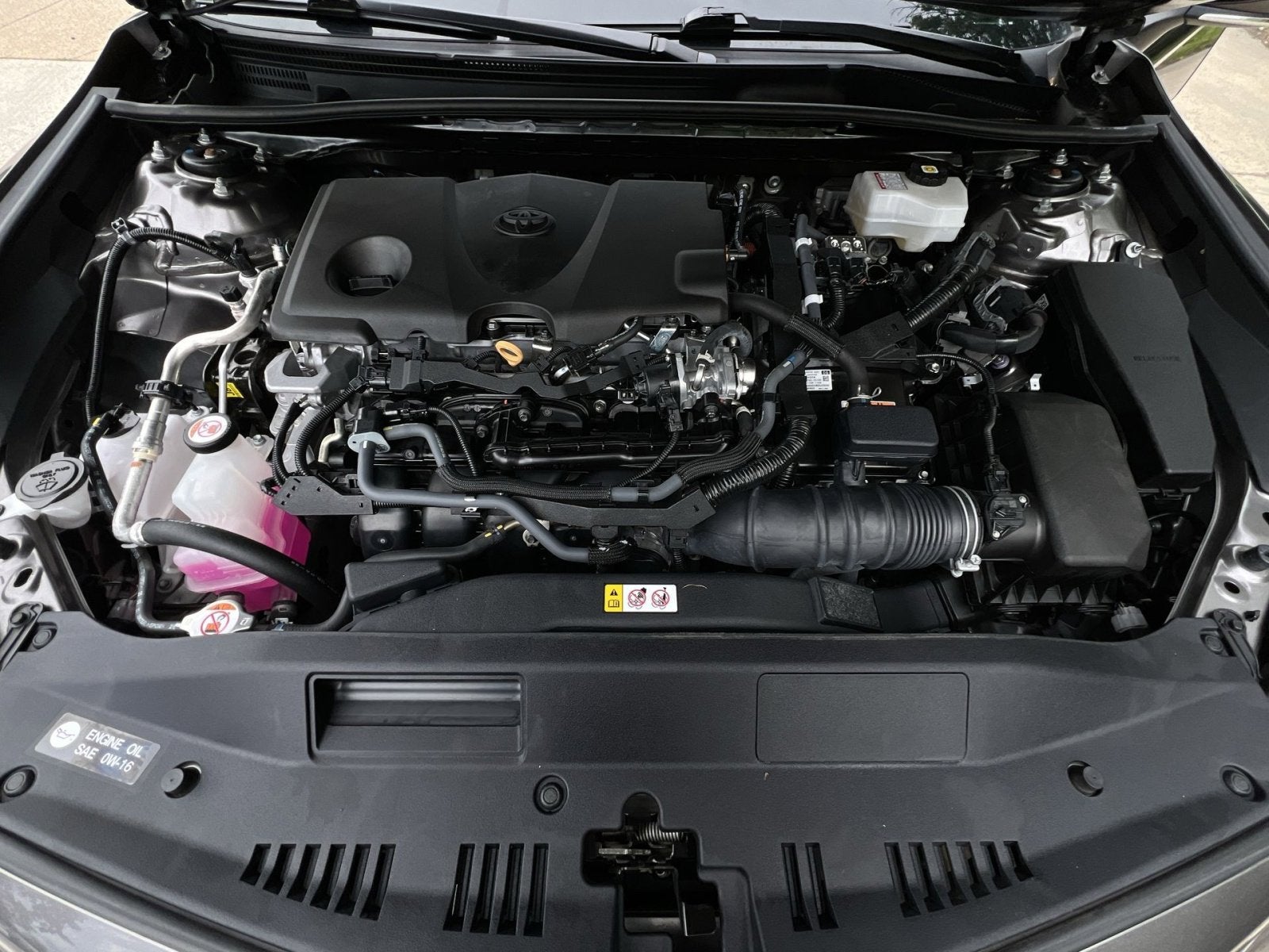 2024 Toyota Camry Hybrid SE