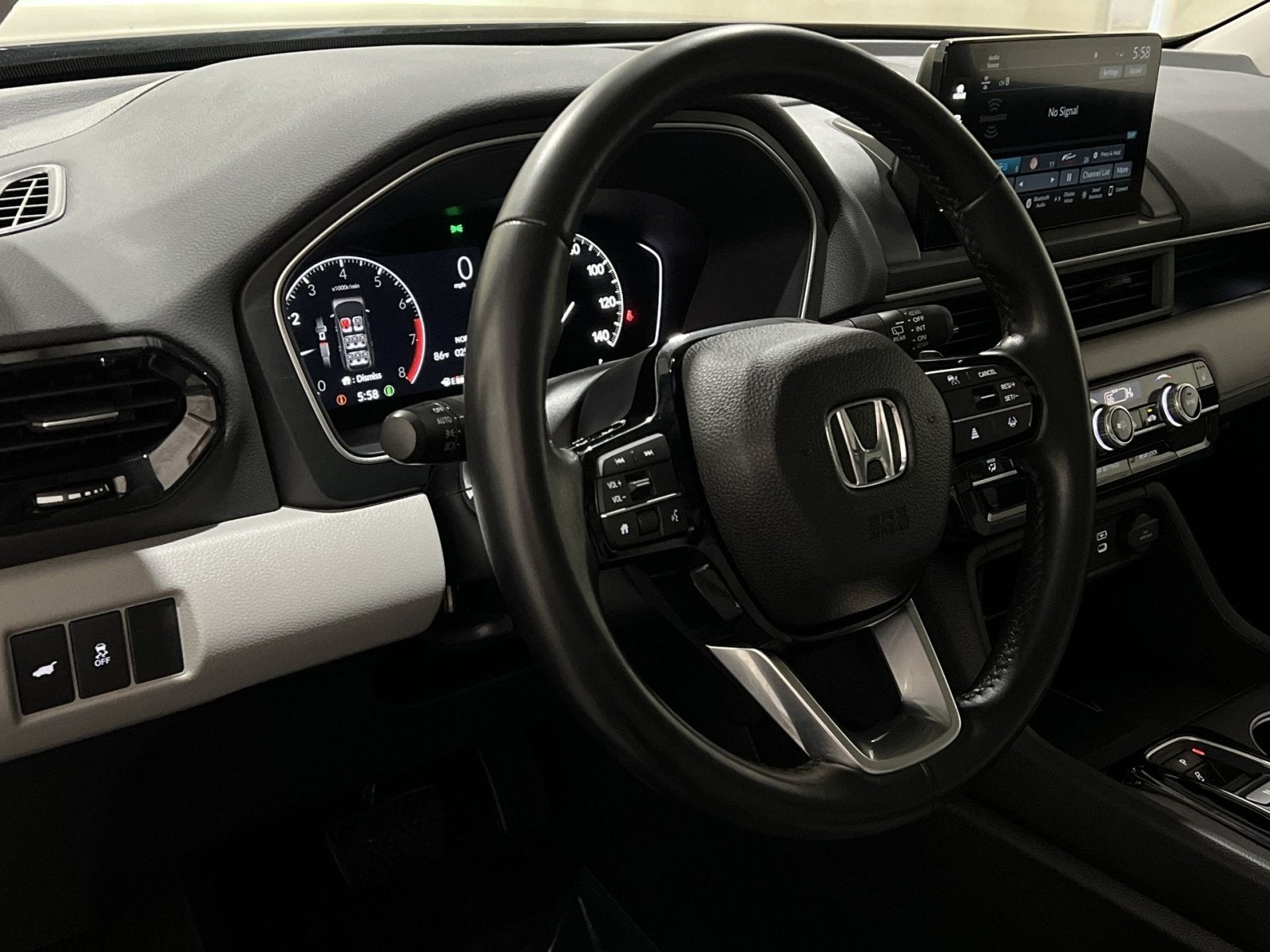 2023 Honda Pilot Touring