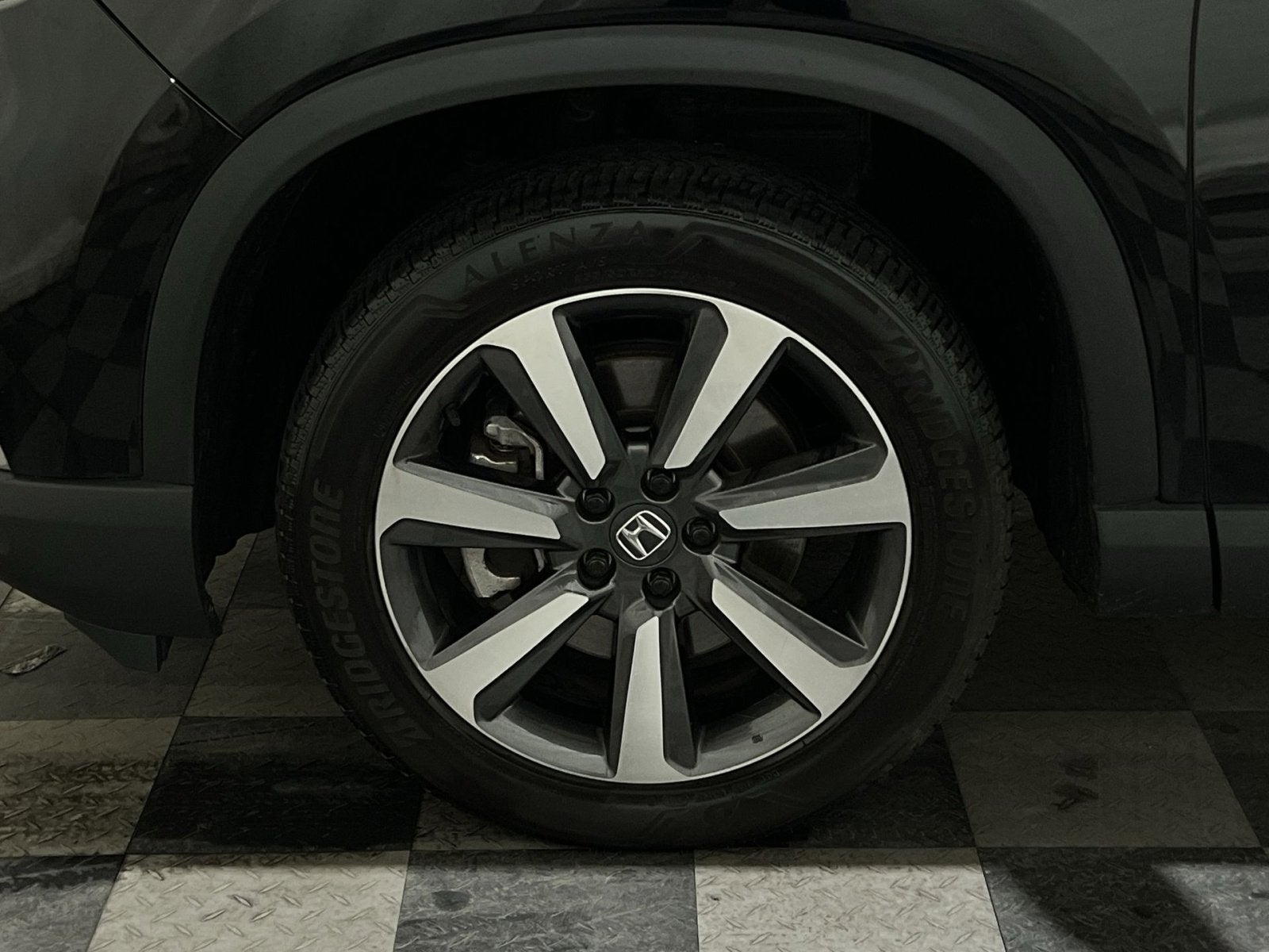2023 Honda Pilot Touring