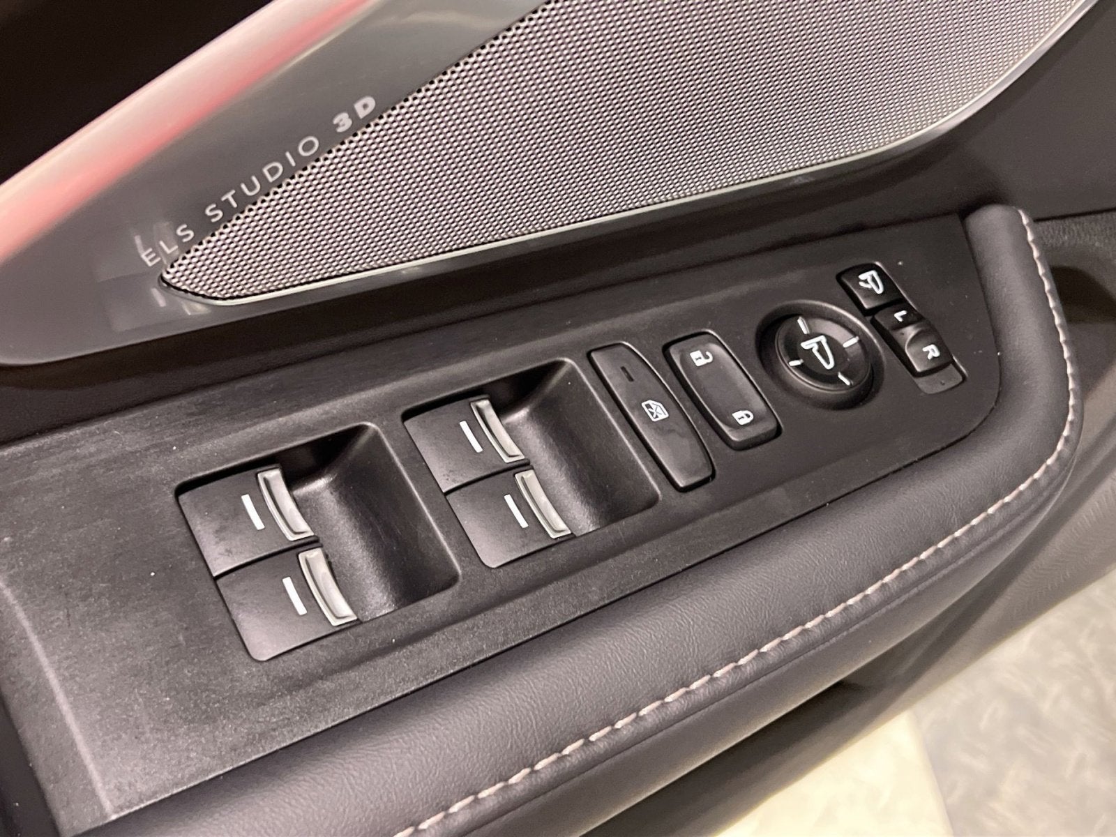 2023 Acura RDX Advance Package