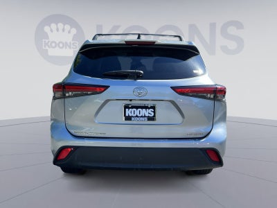 2022 Toyota Highlander LE