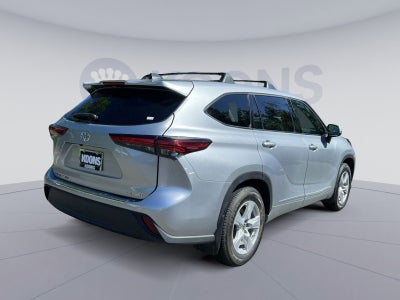 2022 Toyota Highlander LE