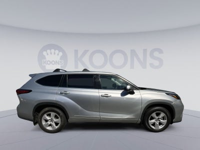 2022 Toyota Highlander LE