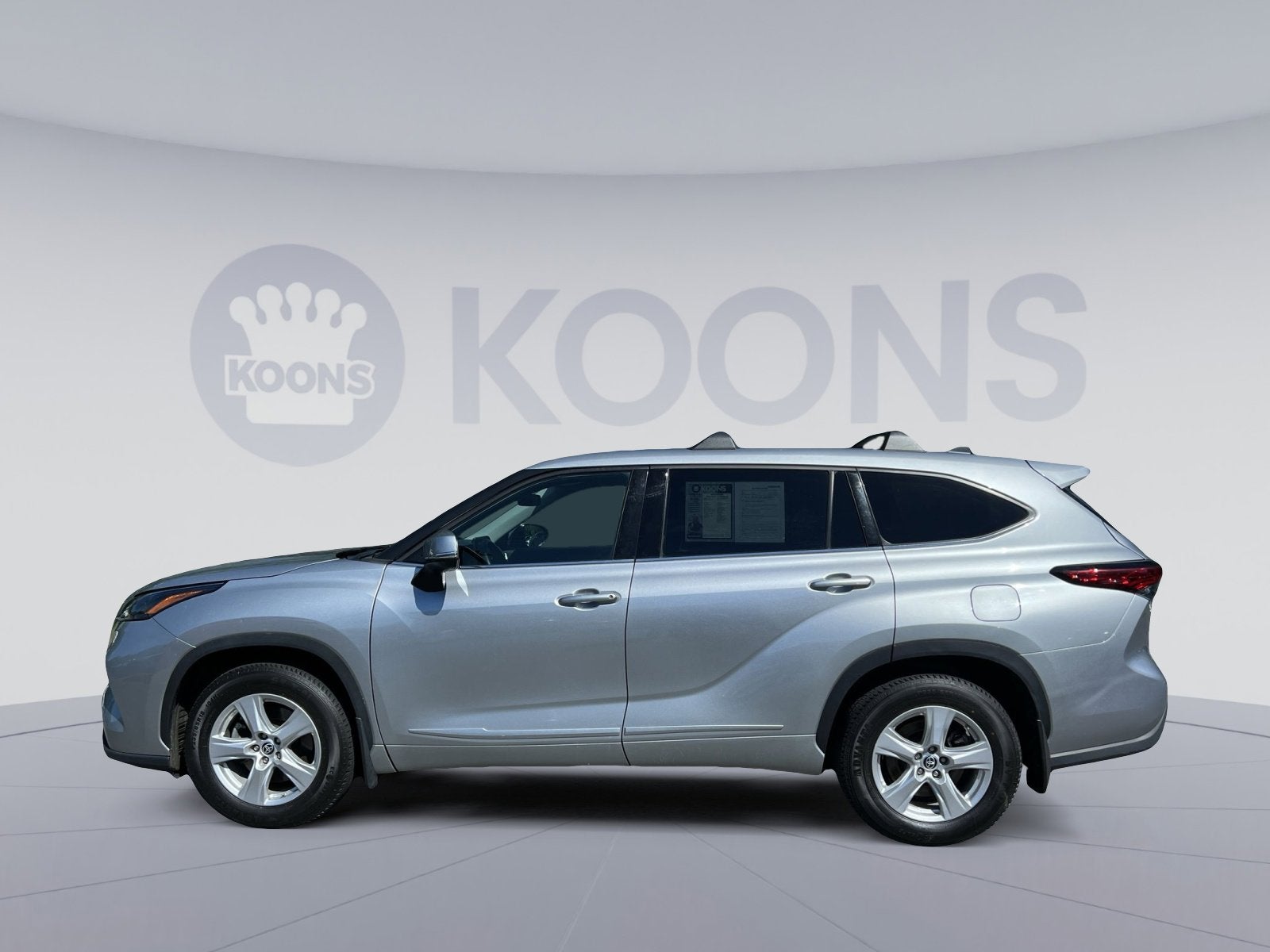 2022 Toyota Highlander LE