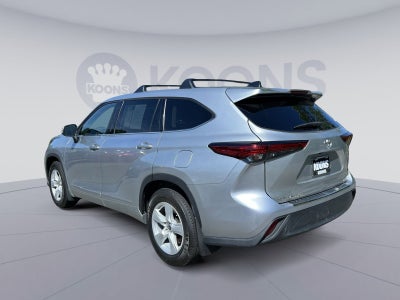2022 Toyota Highlander LE