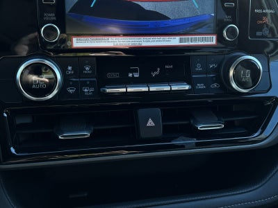 2022 Toyota Highlander LE