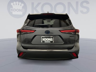 2022 Toyota Highlander Hybrid XLE