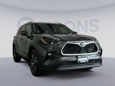 2022 Toyota Highlander Hybrid XLE