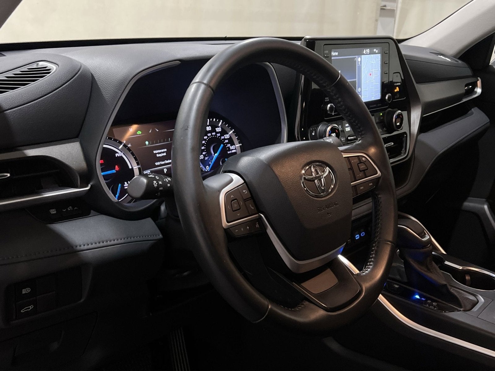 2022 Toyota Highlander Hybrid XLE