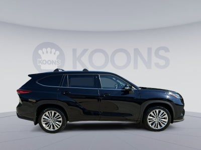 2023 Toyota Highlander Platinum