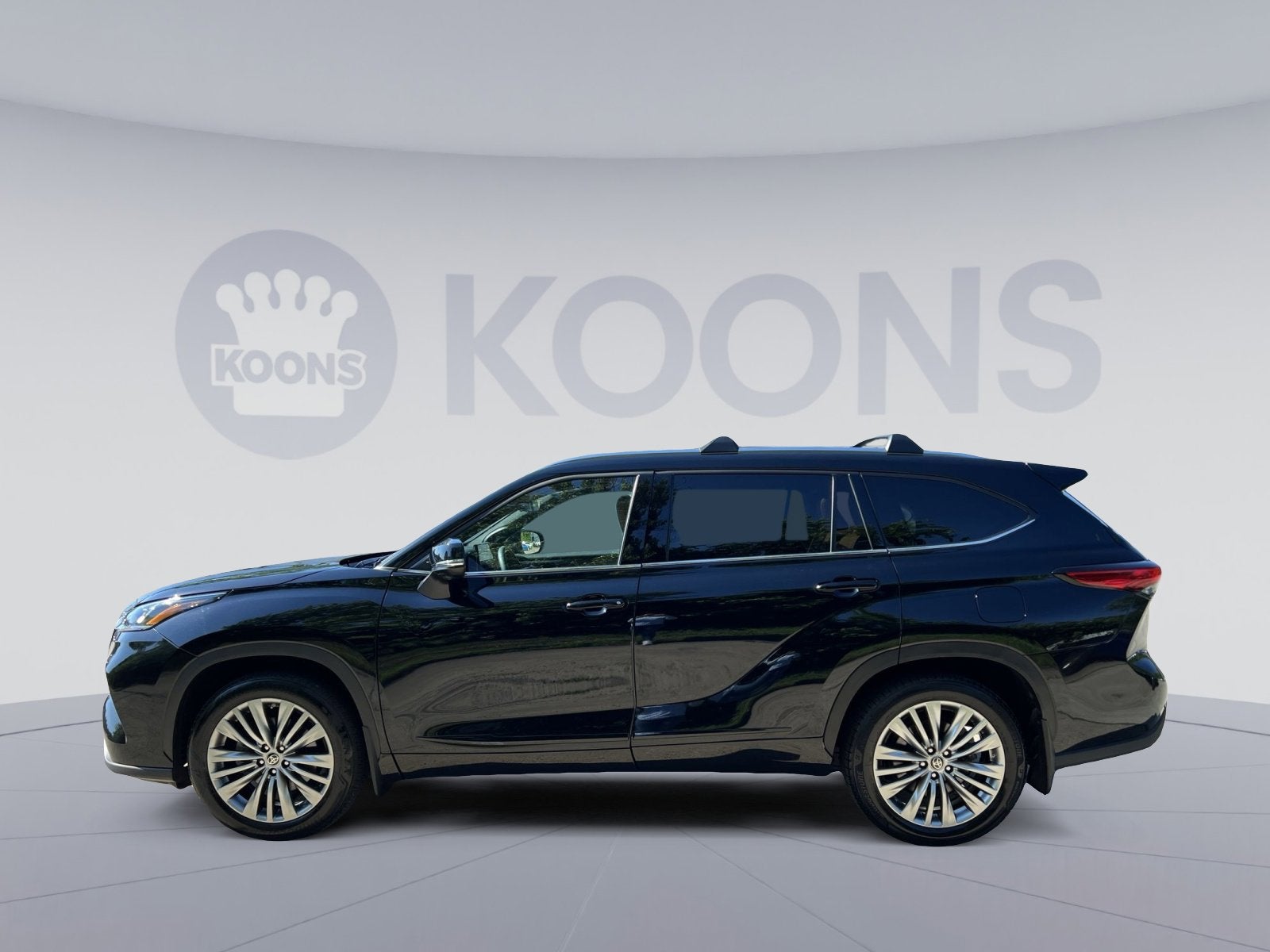 2023 Toyota Highlander Platinum