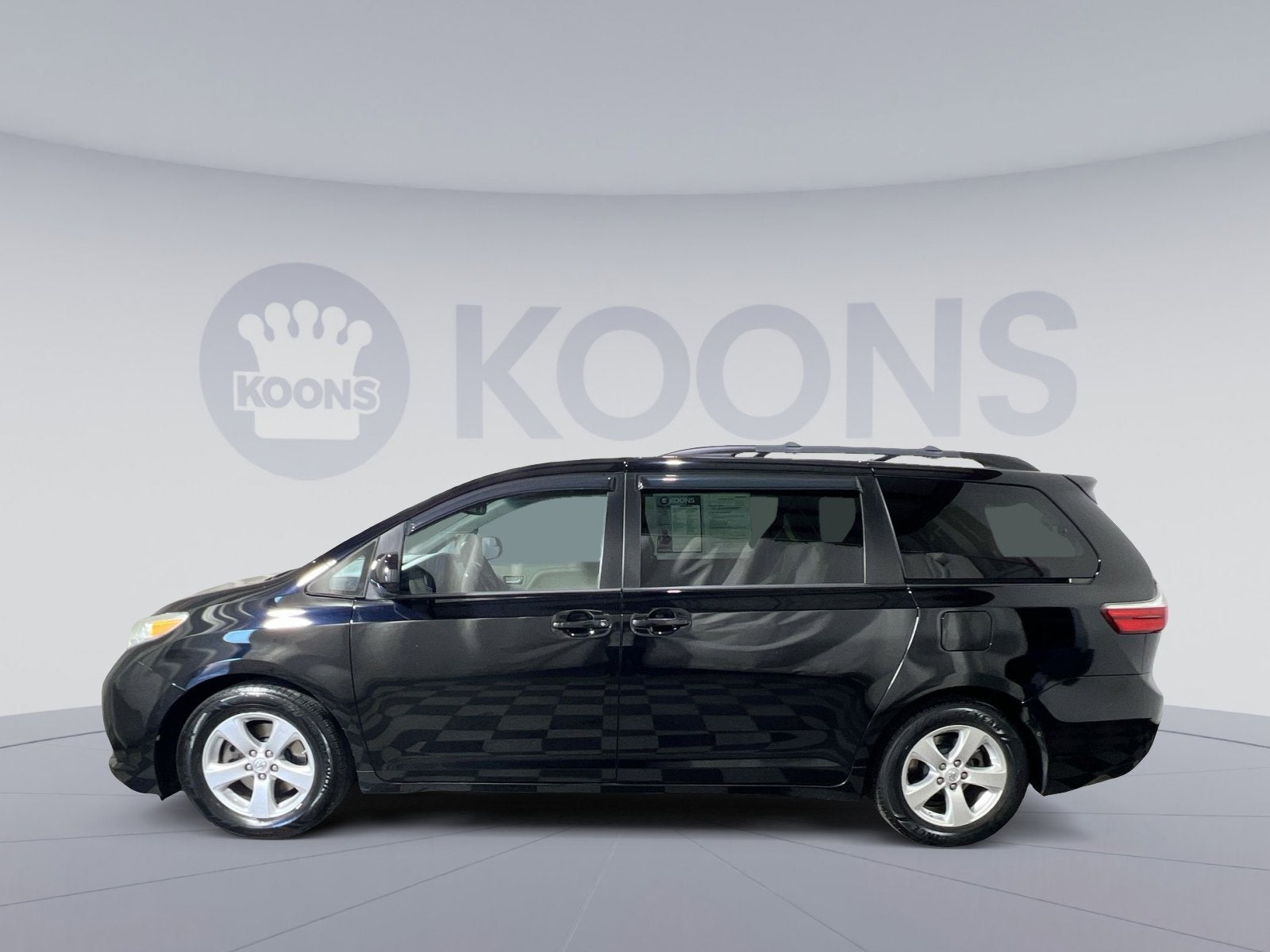 2015 Toyota Sienna LE
