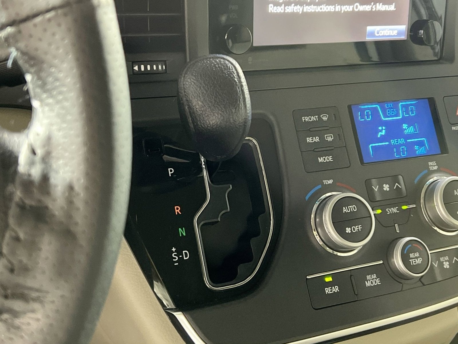 2015 Toyota Sienna LE