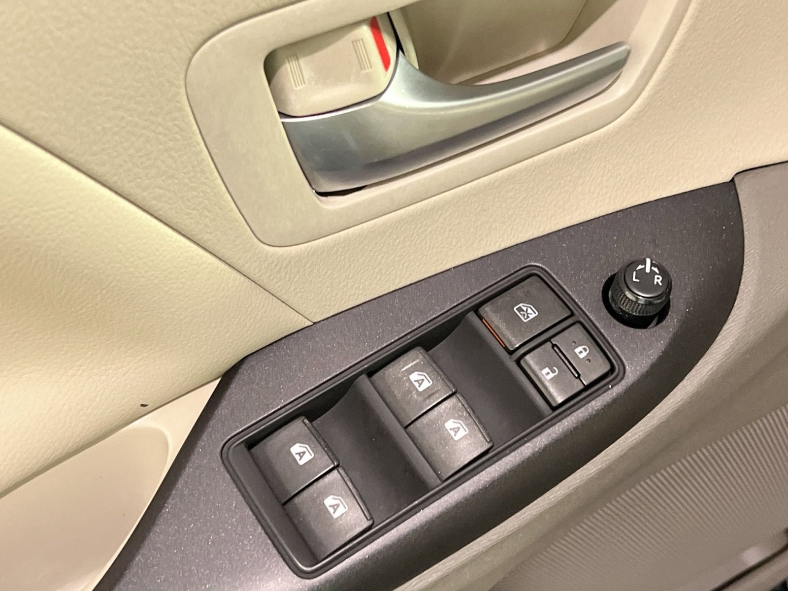 2015 Toyota Sienna LE