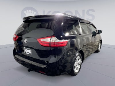 2015 Toyota Sienna LE