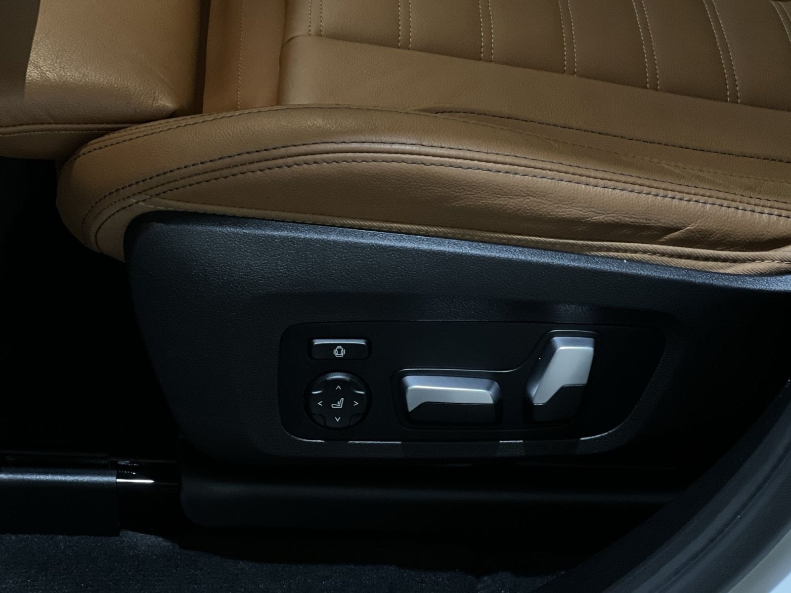 2021 BMW X4 xDrive30i