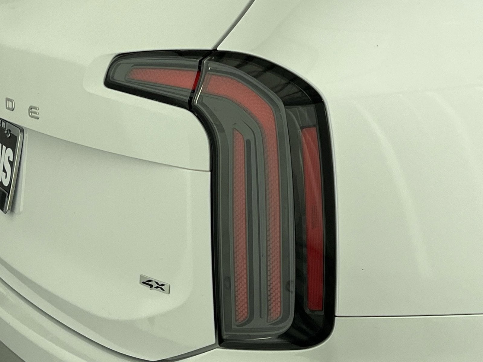 2024 Kia Telluride EX - Photo 22