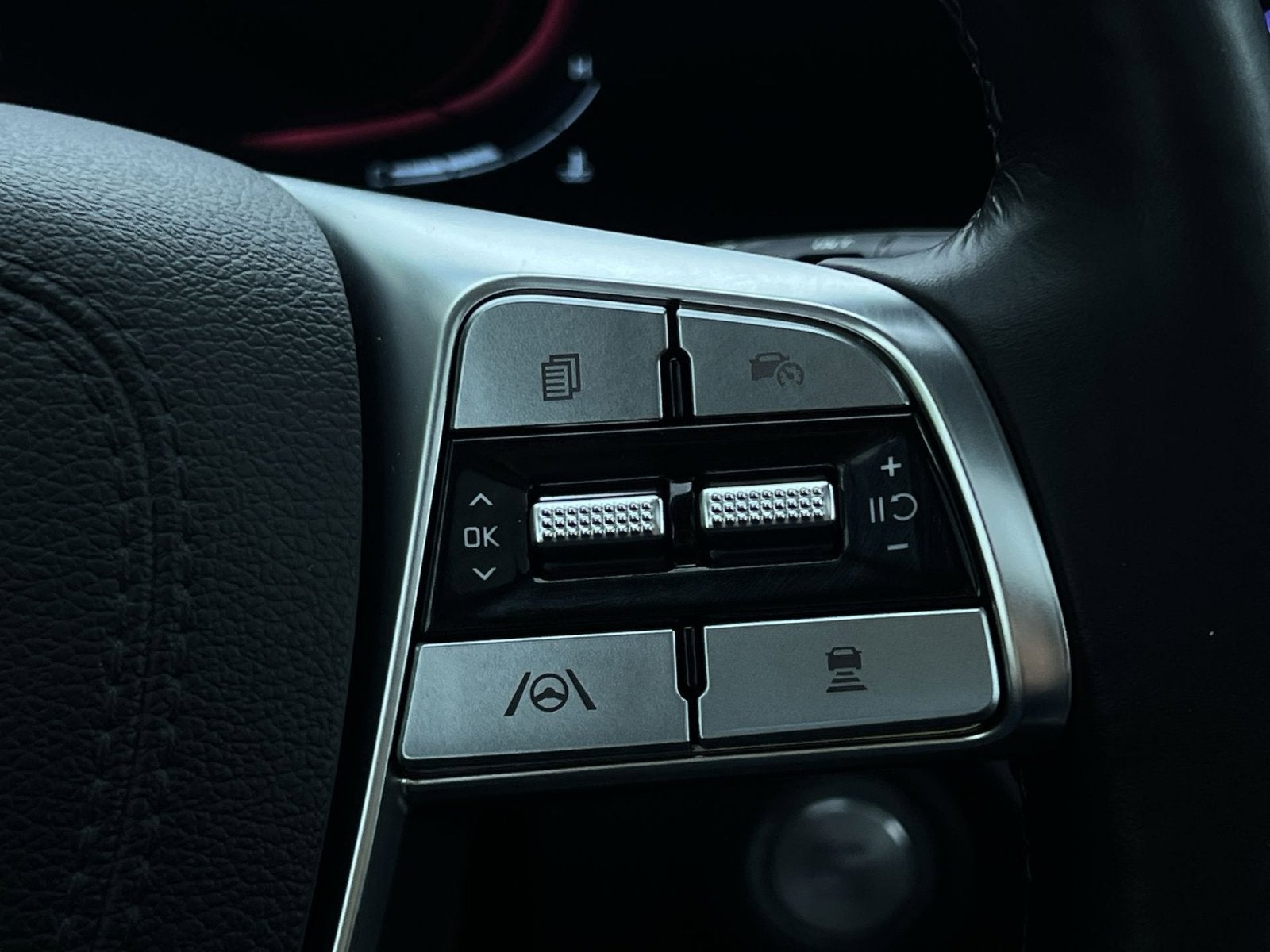 2024 Kia Telluride EX - Photo 37