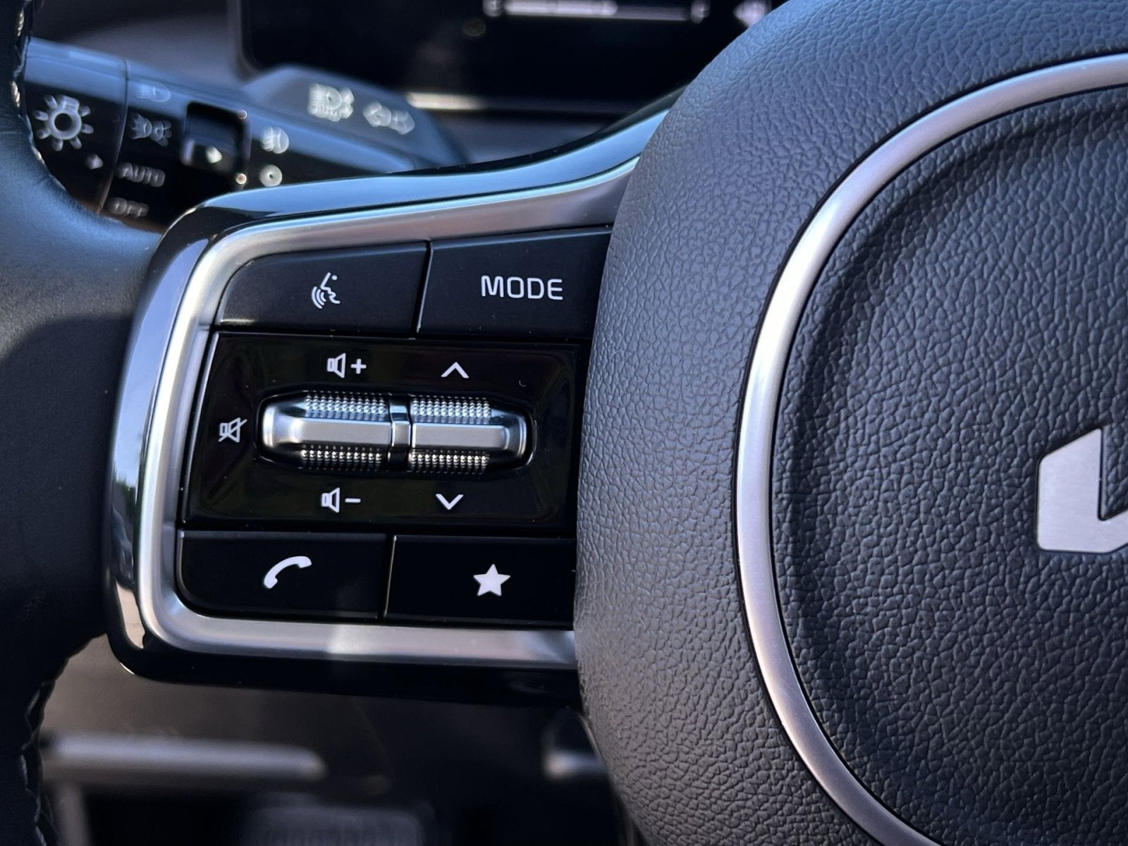 2025 Kia Sorento X-Line EX