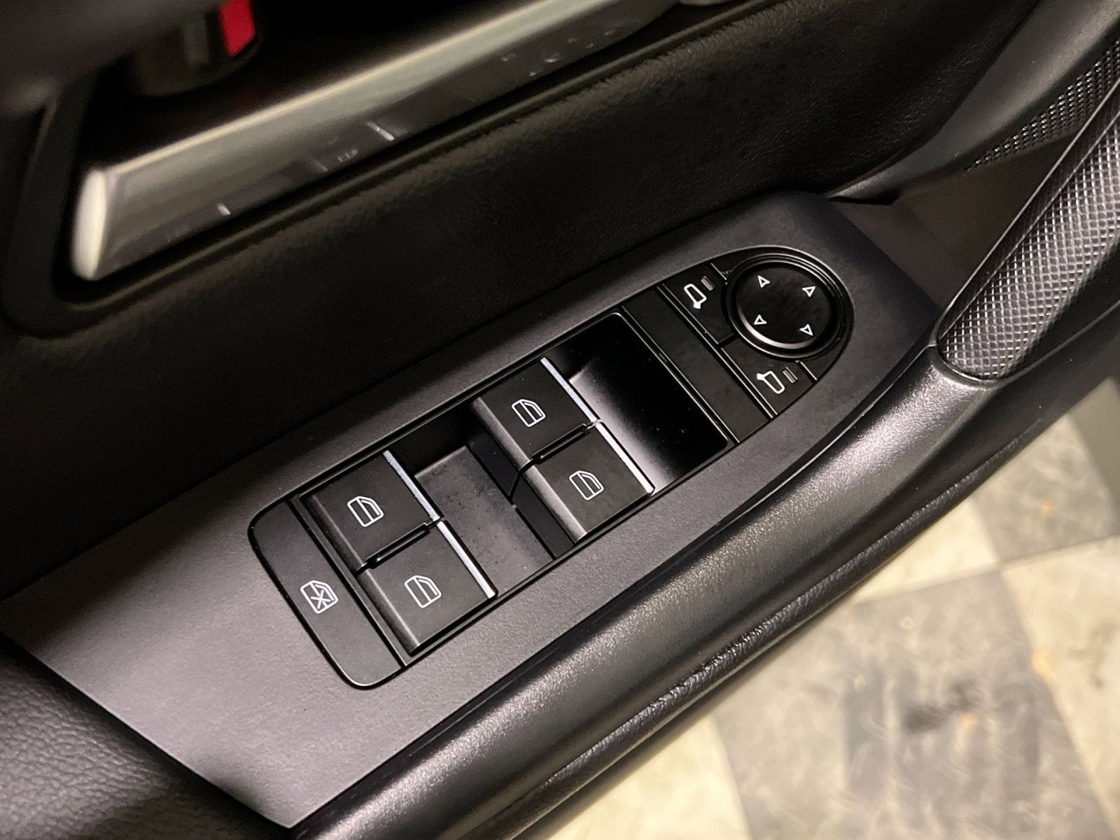 2025 Mazda Mazda CX-50 Hybrid Premium